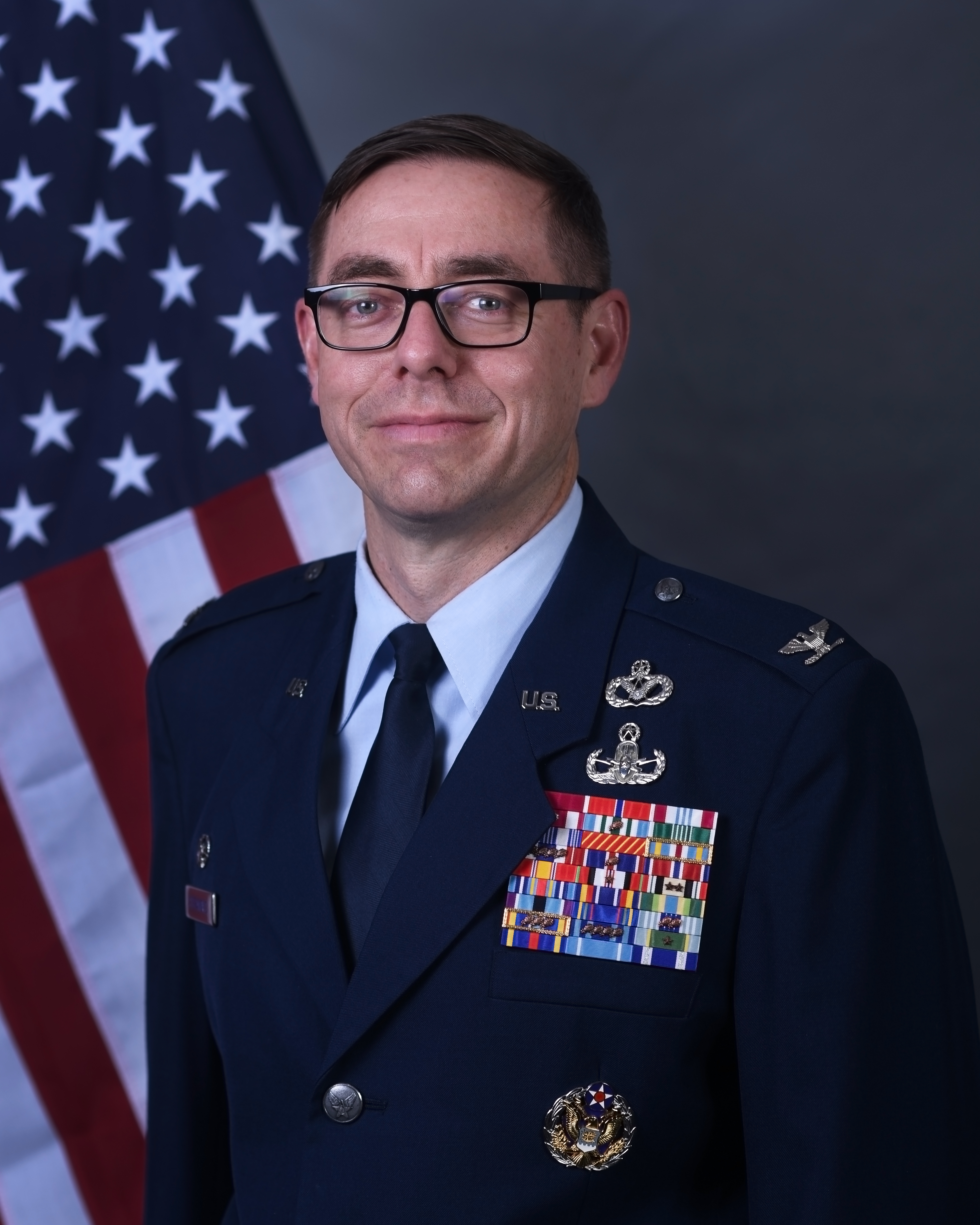 Col. Michael D. Stefanovic, JB MDL and 87 ABW Commander